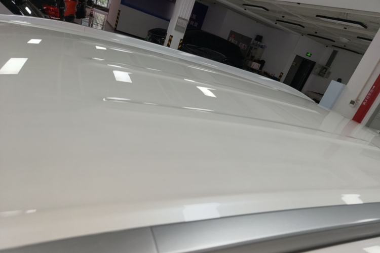 Used AION Y 2023 Younger Roof