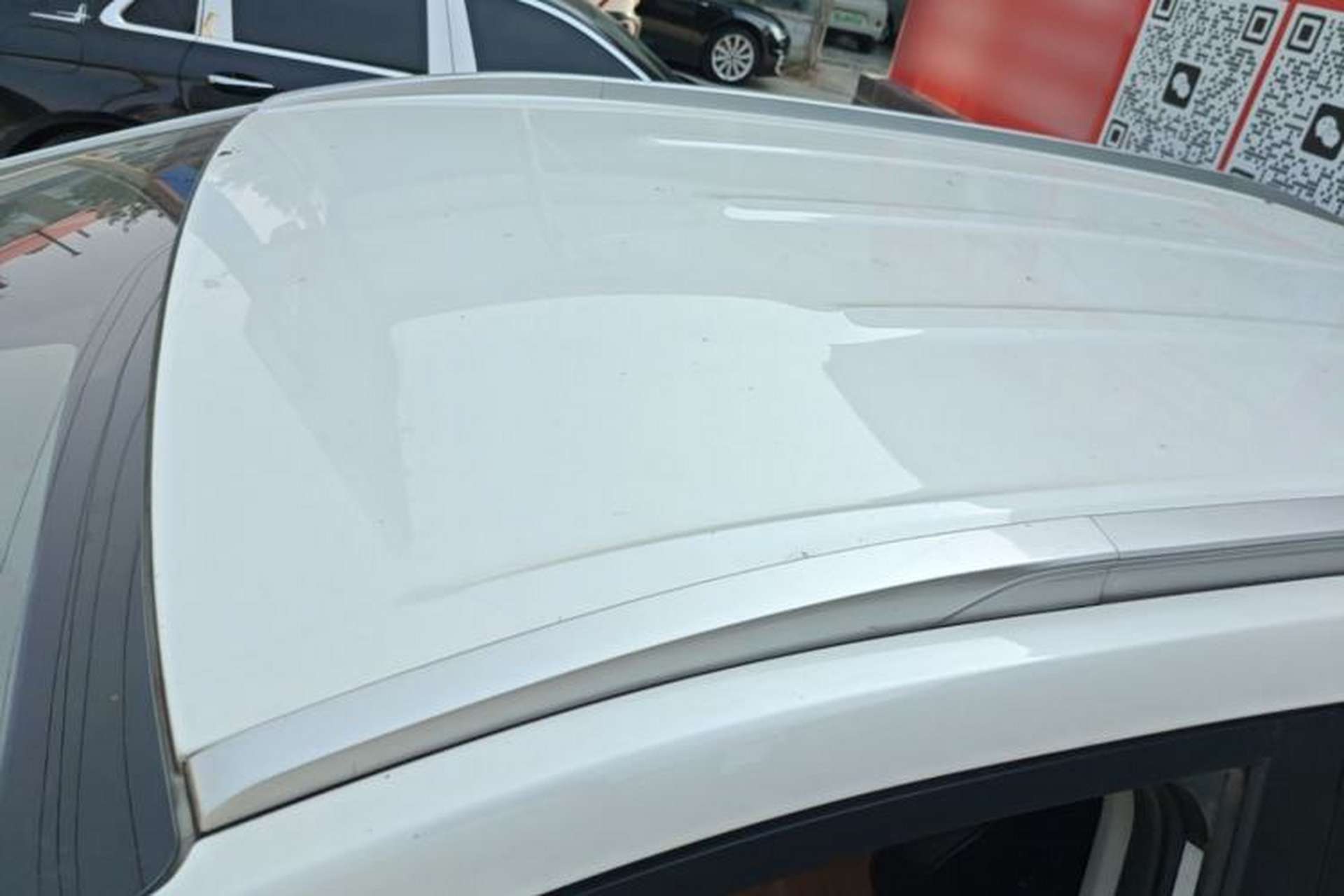 Used AION Y 2023 Plus 610 Enjoy Edition Roof