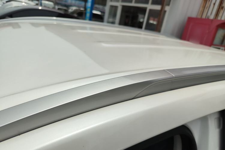 Used AION Y 2023 Younger Roof