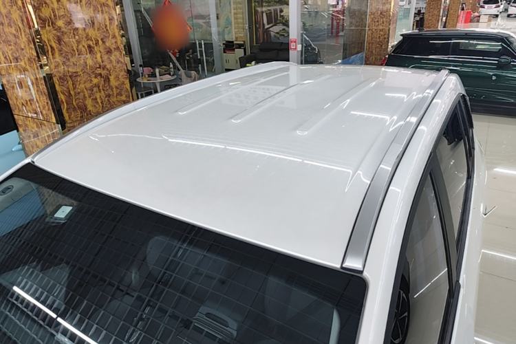 Used AION Y 2023 Plus 510 Enjoy Edition Roof