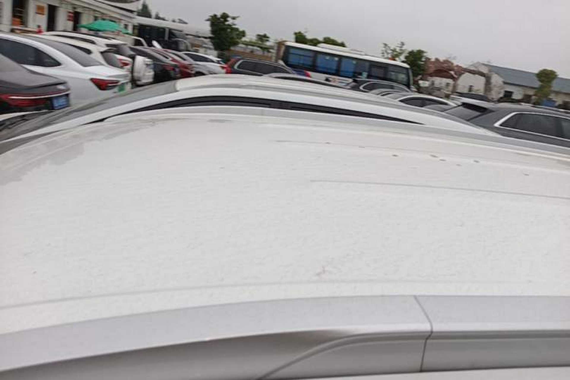 Used AION Y 2023 Plus 610 Enjoy Edition Roof
