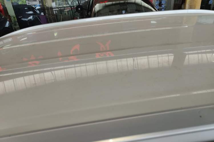 Used AION Y 2023 Younger Roof
