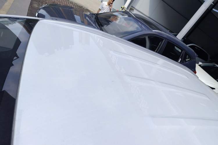 Used AION Y 2023 Plus 510 Enjoy Edition Roof