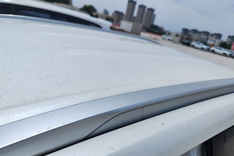 Used AION Y 2023 Younger Roof