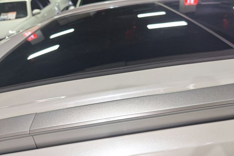 Used AION Y 2023 Plus 510 Tech Edition Roof