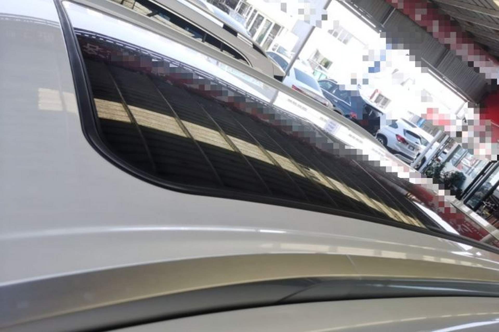 Used AION Y 2023 Plus 510 Smart Edition Roof