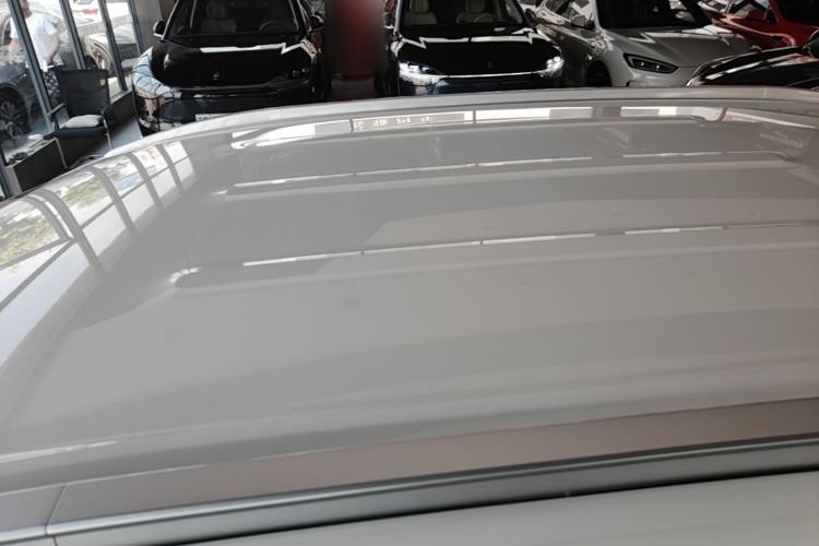 Used AION Y 2023 Plus 510 Enjoy Edition Roof