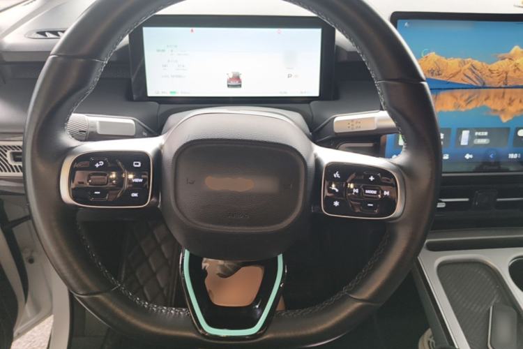 Used AION Y 2023 Plus 610 Smart Edition Ternary Lithium Steering Wheel