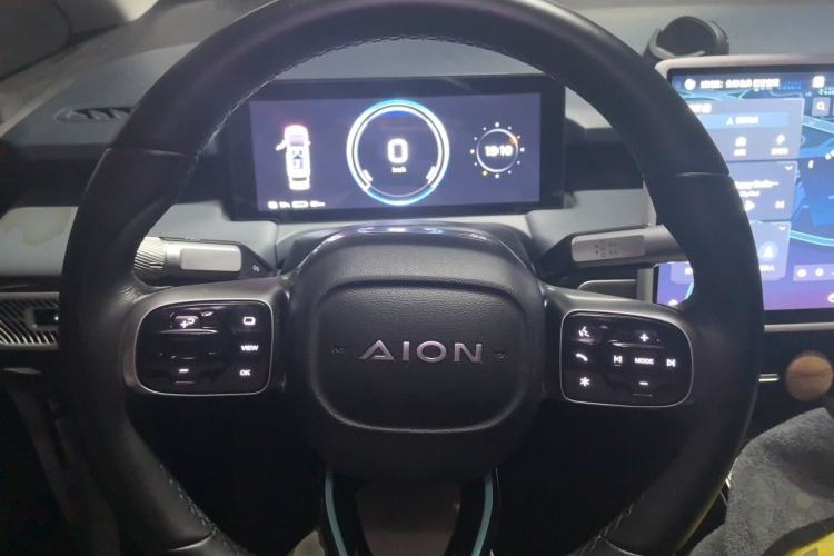 Used AION Y 2023 Younger Steering Wheel