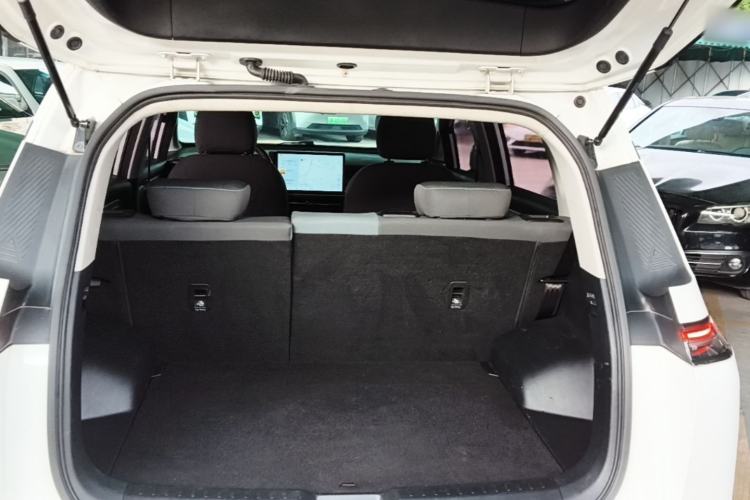 Used AION Y 2023 Plus 510 Enjoy Edition Trunk