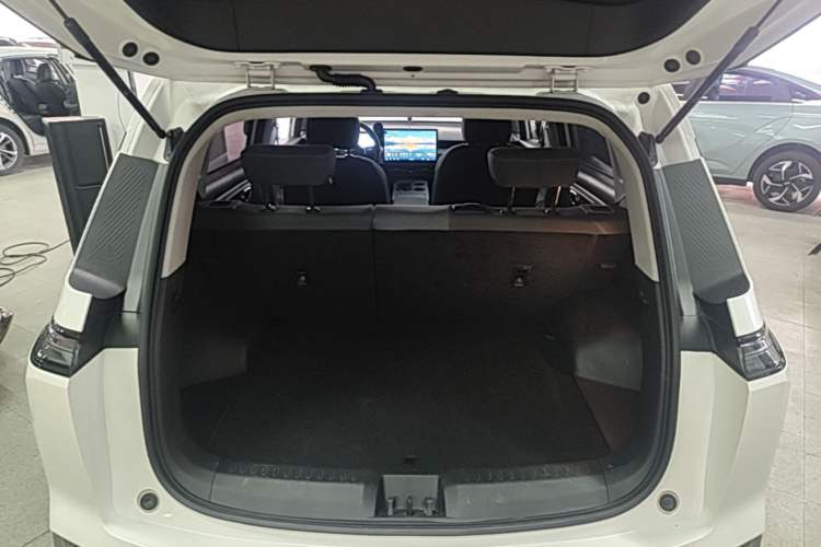 Used AION Y 2023 Plus 510 Enjoy Edition Trunk