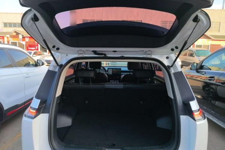 Used AION Y 2023 Plus 510 Smart Edition Trunk