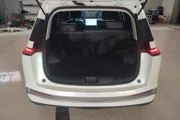 Used AION Y 2023 Plus 510 Enjoy Edition Trunk