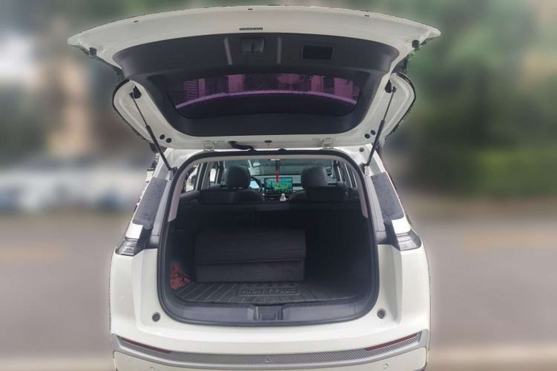 Used AION Y 2023 Plus 510 Smart Edition Trunk