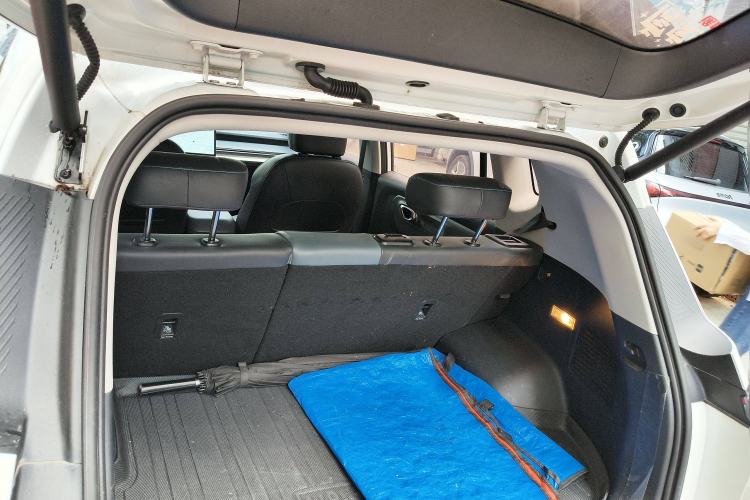 Used AION Y 2023 Younger Star Edition Trunk