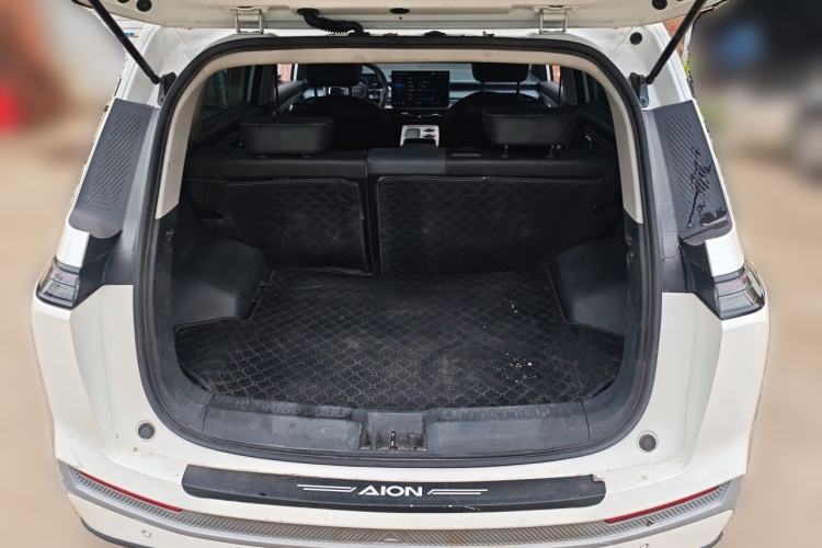 Used AION Y 2023 Plus 510 Smart Edition Trunk