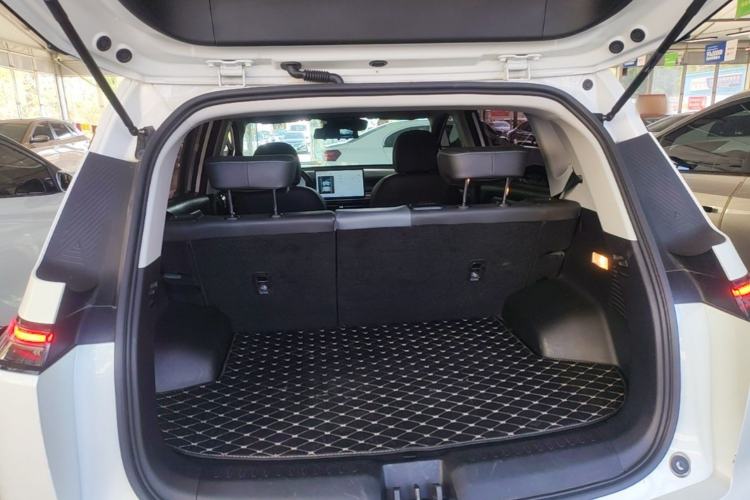 Used AION Y 2023 Plus 510 Smart Edition Trunk