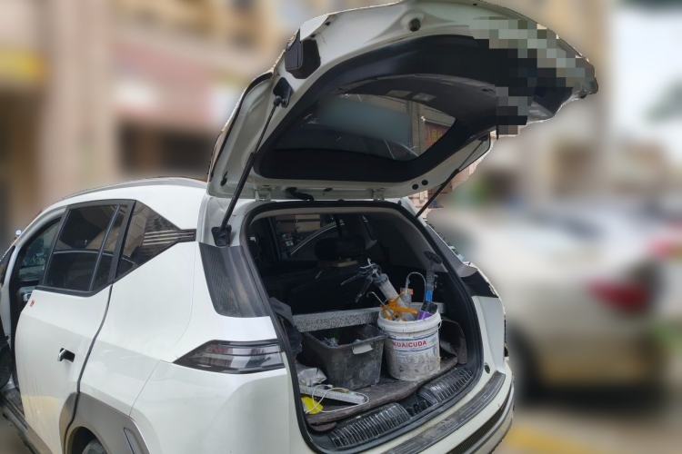 Used AION Y 2023 Plus 510 Smart Edition Trunk