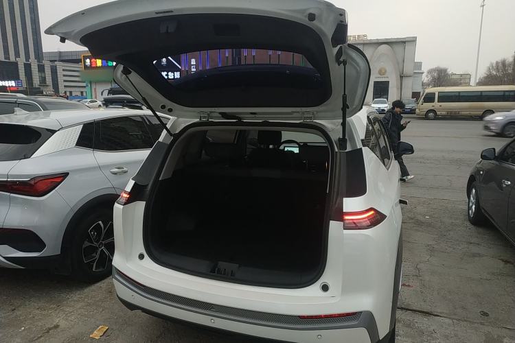 Used AION Y 2023 Plus 510 Enjoy Edition Trunk