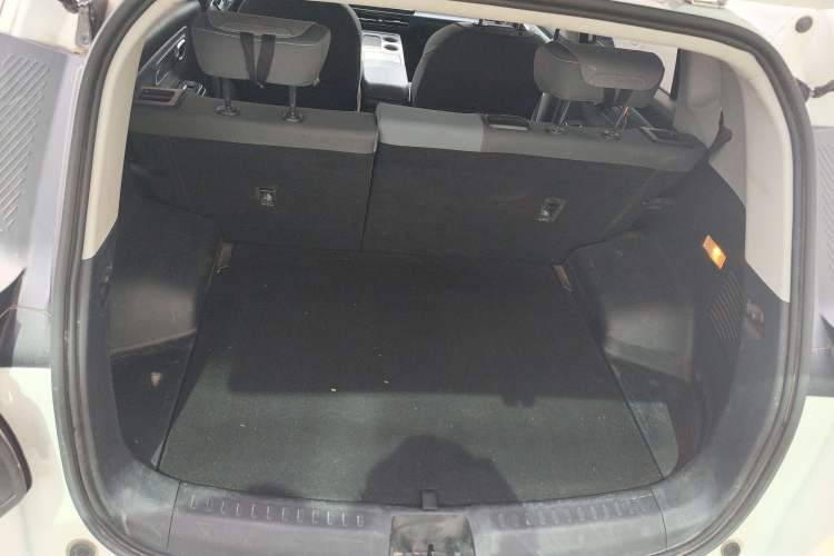 Used AION Y 2023 Plus 510 Enjoy Edition Trunk