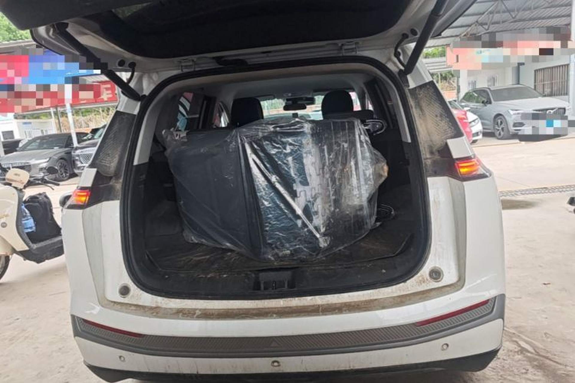 Used AION Y 2023 Plus 510 Enjoy Edition Trunk