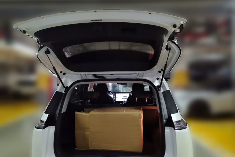 Used AION Y 2023 Younger Star Edition Trunk