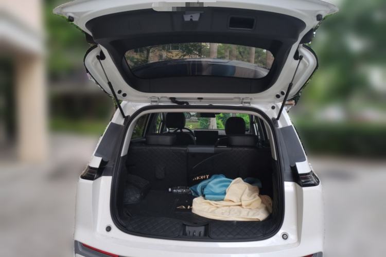Used AION Y 2023 Plus 510 Smart Edition Trunk