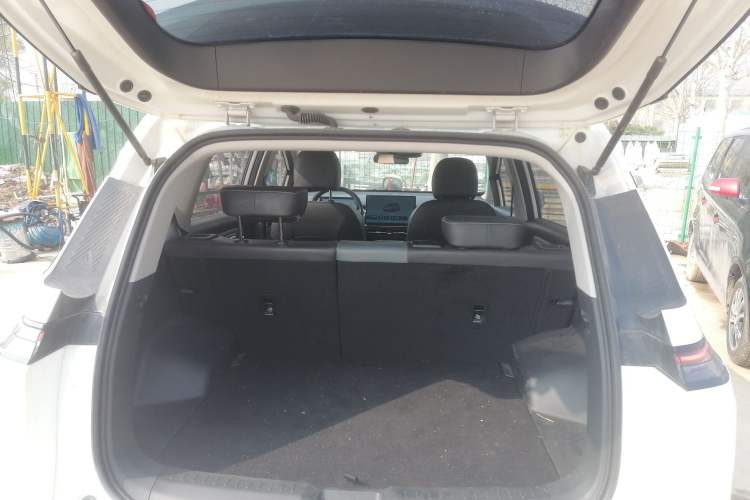Used AION Y 2023 Plus 510 Smart Edition Trunk
