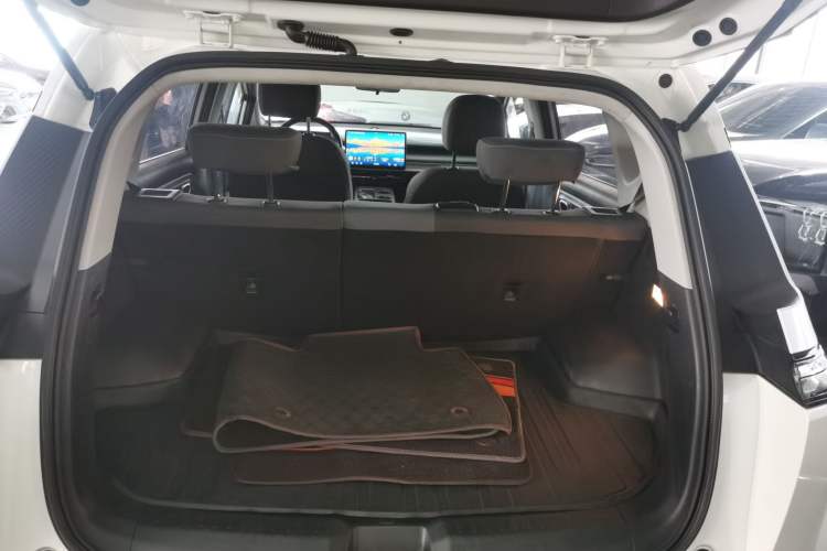 Used AION Y 2023 Plus 510 Enjoy Edition Trunk