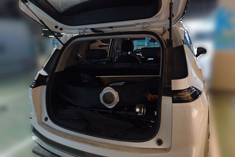 Used AION Y 2023 Younger Trunk