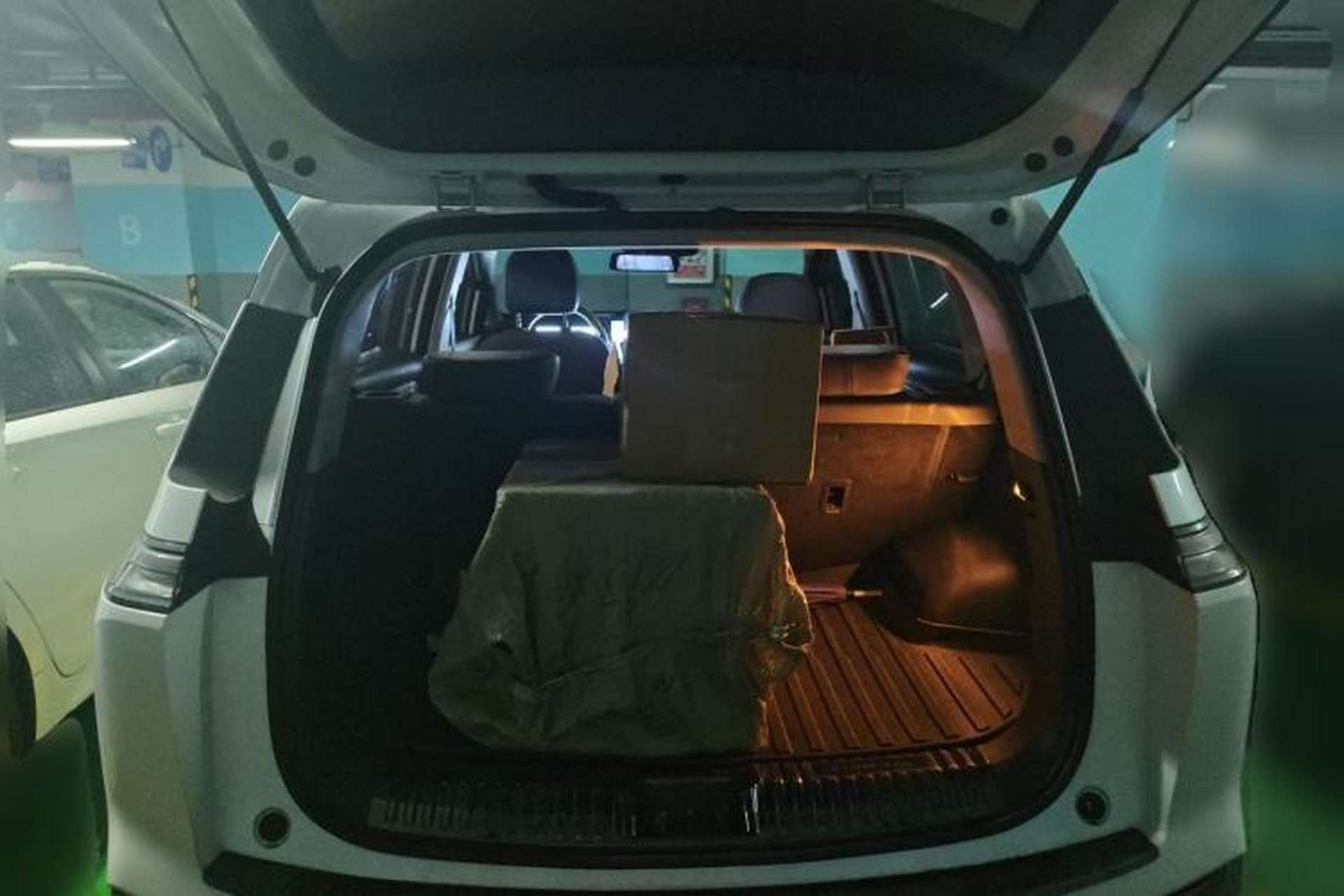 Used AION Y 2023 Plus 510 Smart Edition Trunk
