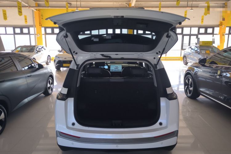 Used AION Y 2023 Plus 510 Smart Edition Trunk