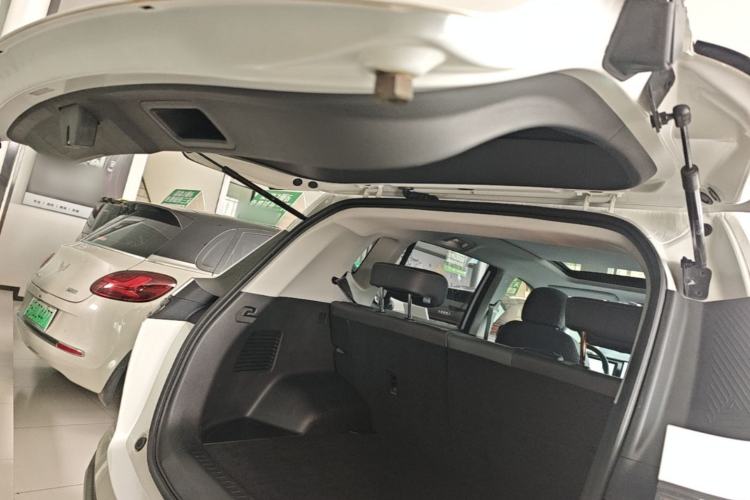 Used AION Y 2023 Plus 610 Smart Edition Ternary Lithium Trunk
