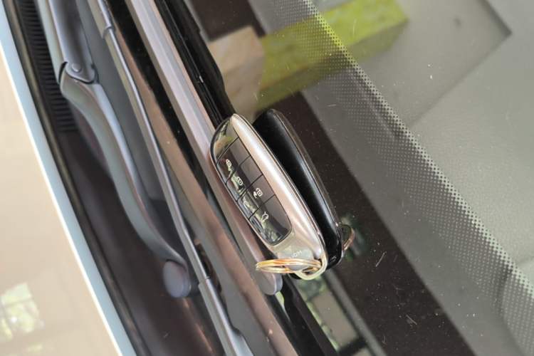 Used AION Y 2023 Plus 610 Smart Edition Ternary Lithium Vehicle Key