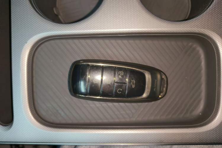 Used AION Y 2023 Younger Vehicle Key