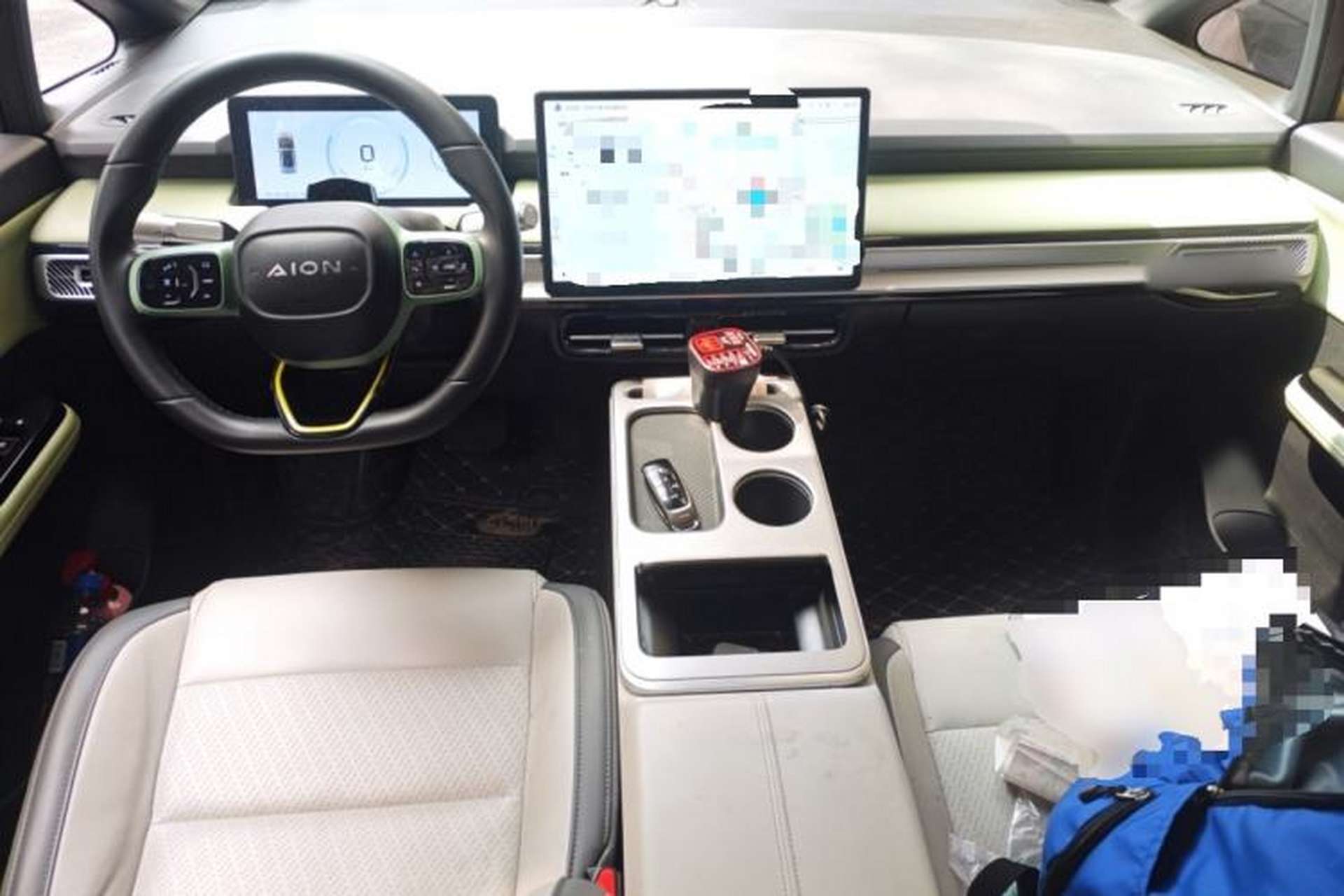 Used AION Y 2023 Plus 510 Enjoy Edition Center Console