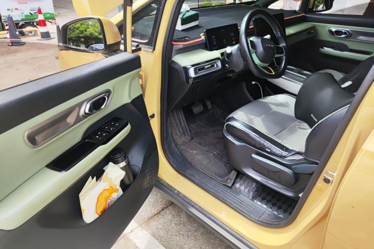 Used AION Y 2023 Plus 510 Enjoy Edition Driver Seat