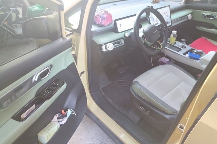Used AION Y 2023 Plus 510 Tech Edition Driver Seat