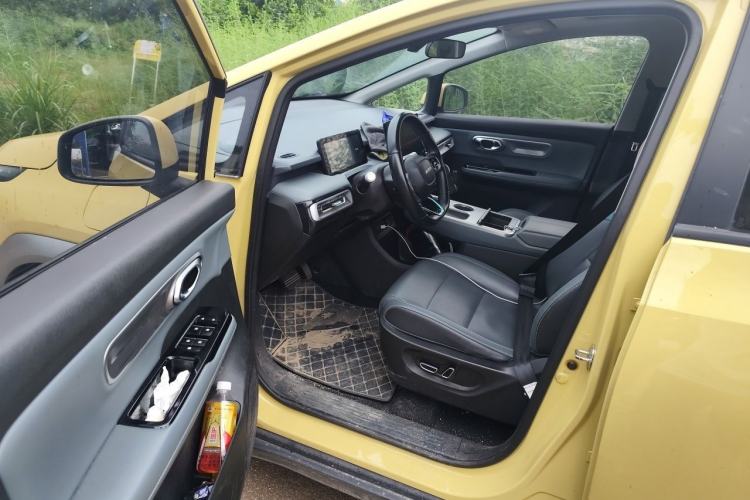 Used AION Y 2023 Plus 510 Smart Edition Driver Seat