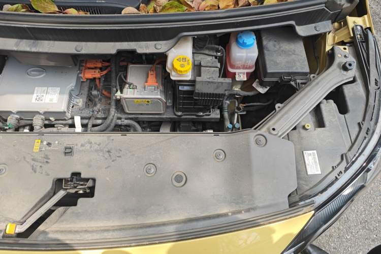 Used AION Y 2023 Plus 510 Enjoy Edition Engine Bay Left