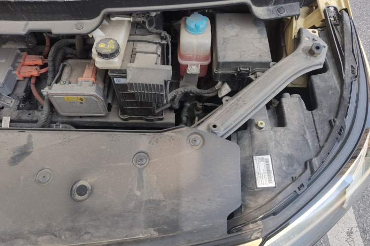 Used AION Y 2023 Plus 510 Smart Edition Engine Bay Left