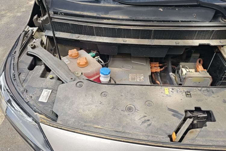 Used AION Y 2023 Plus 510 Smart Edition Engine Bay Right