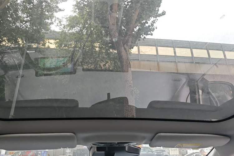 Used AION Y 2023 Plus 510 Smart Edition Headliner