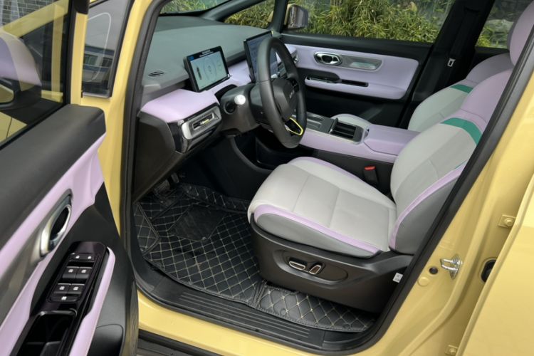 Used AION Y 2023 Plus 610 Smart Edition Ternary Lithium Interior 7