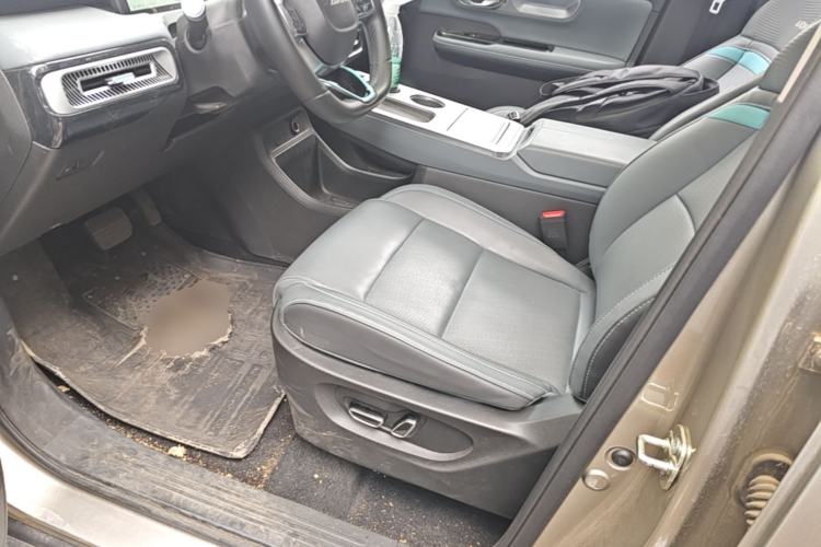 Used AION Y 2023 Plus 510 Smart Edition Left Front Seat