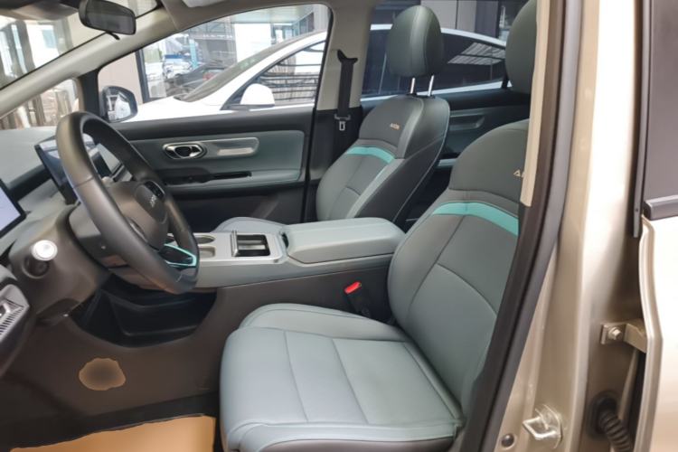 Used AION Y 2023 Younger Star Edition Left Front Seat
