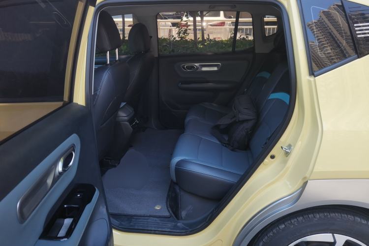 Used AION Y 2023 Plus 510 Smart Edition Left Rear Seat