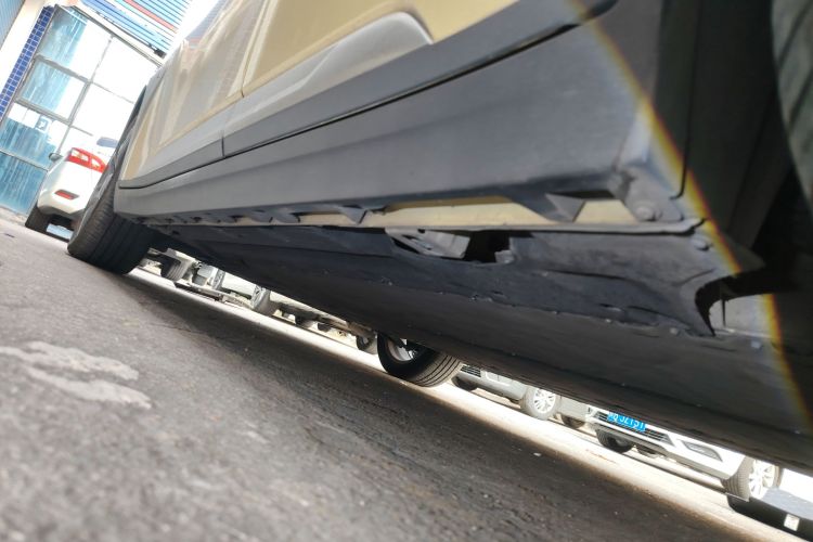 Used AION Y 2023 Plus 610 Smart Edition Ternary Lithium Left Side Sill