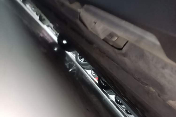 Used AION Y 2023 Plus 510 Enjoy Edition Left Side Sill