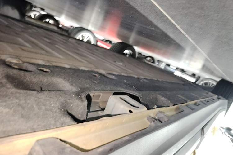 Used AION Y 2023 Plus 510 Tech Edition Left Side Sill